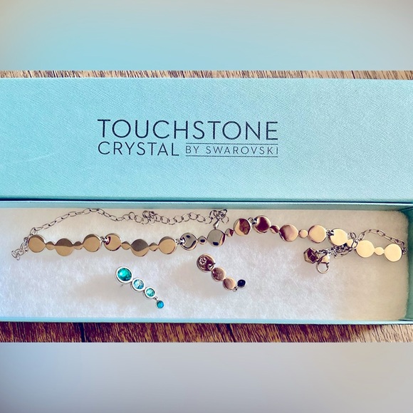 ✨BNIB Touchstone Crystal by Swarovski, GLEAMING BLUE NECKLACE (35% of MSRP) - Picture 8 of 8